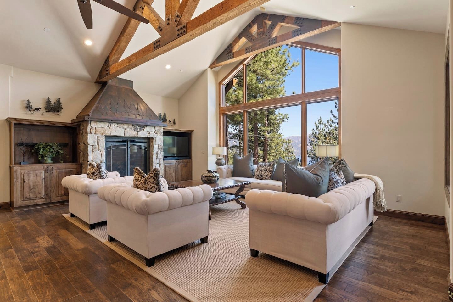 TV, fireplace, offices