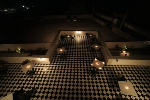 Spacious 8-bedroom house with WiFi, AC in enchanting Udaipur