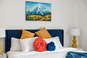 4 bedrooms, iron/ironing board, free WiFi, bed sheets