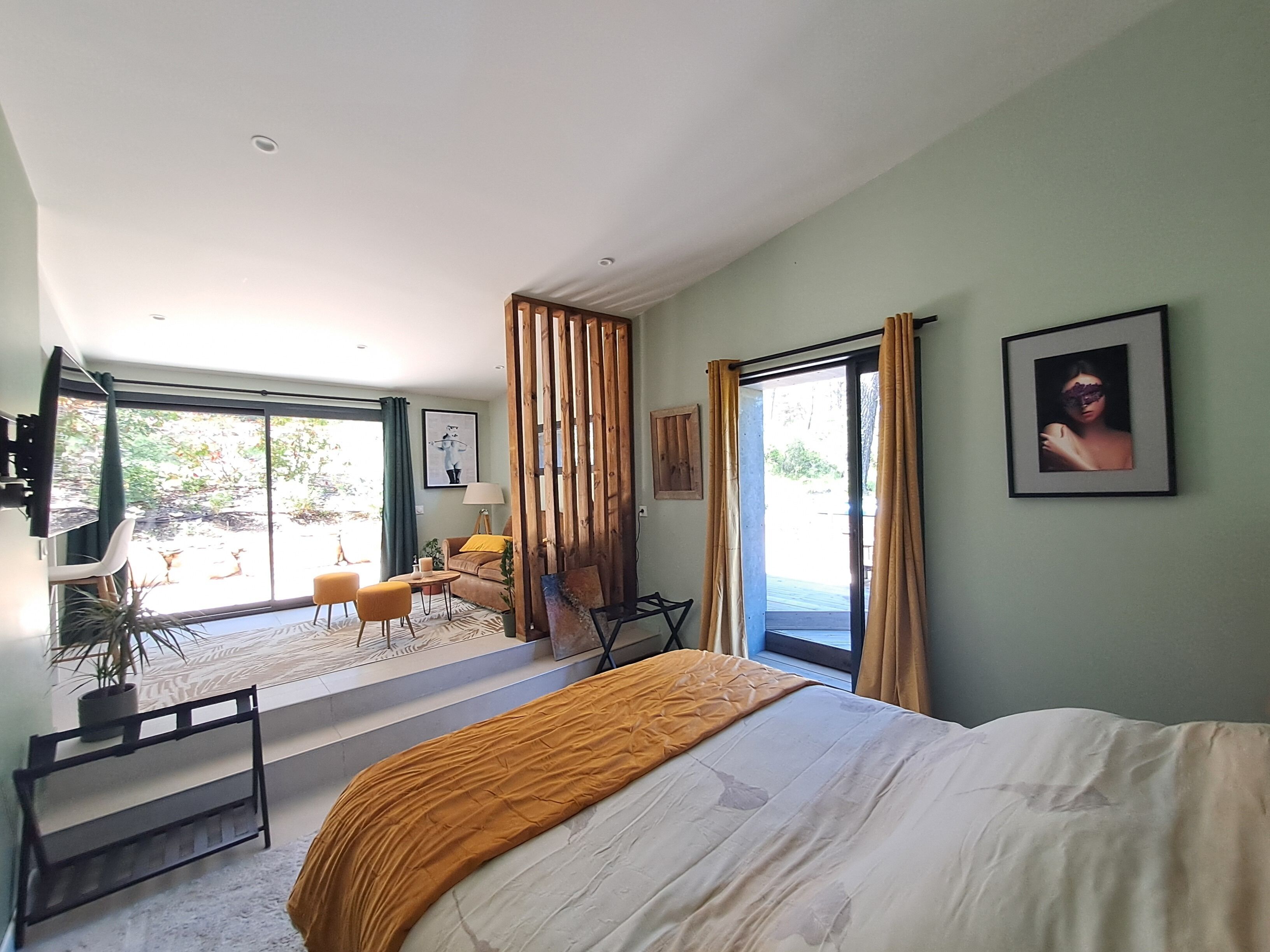 1 slaapkamer, een strijkplank/strijkijzer, wifi, beddengoed