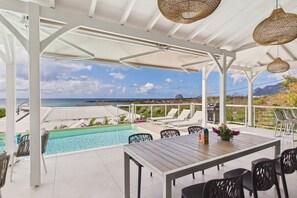 Outdoor dining - Villa with pool and sea view - MQDI97 (Le Diamant)