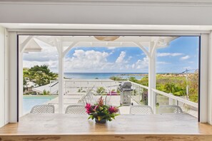 Outdoor dining - Villa with pool and sea view - MQDI97 (Le Diamant)