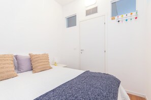 Apartment | 2 bedrooms, desk, laptop workspace, iron/ironing board - Weiss Haus by Wonderful Italy (Turin)