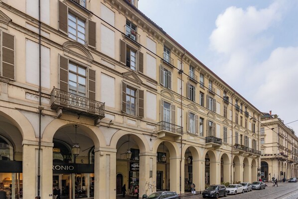 Front of property - Weiss Haus by Wonderful Italy (Turin)