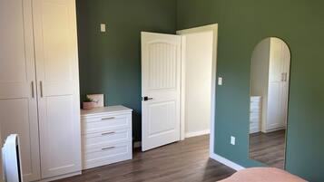 2 quartos, ferros/tábuas de passar roupa, berço de viagem, Wi-Fi