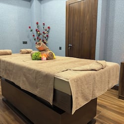 Sauna, Turkish bath/hammam, body treatments, aromatherapy