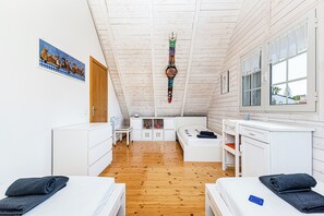 6 chambres, fer et planche à repasser, Wi-Fi gratuit, draps fournis