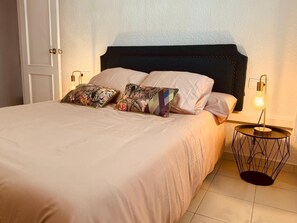 2 makuuhuonetta, Wi-Fi, vuodevaatteet