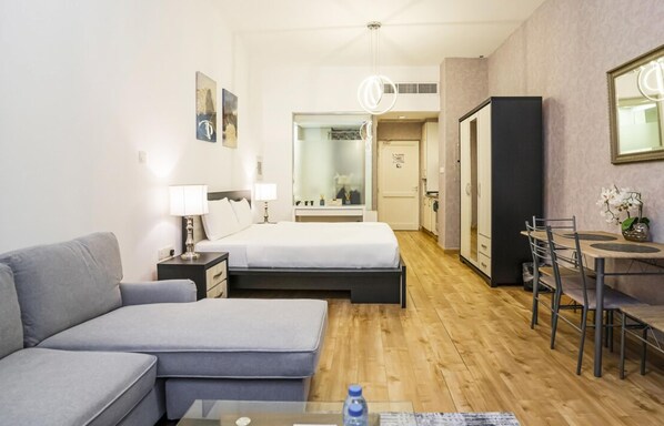Apartment | Exterior - Pal-pve-208-stu · Homesgetaway- Studio Apartment in Palm Views East (Dubai)