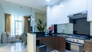 Apartment - Bbay-j1a-1306-1br · Homesgetaway-j One Tower With Canal Views 1BR Apt (Dubai)