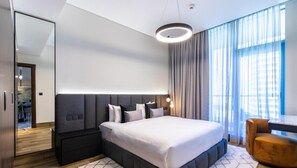 Apartment | 1 bedroom - Bbay-j1a-1306-1br · Homesgetaway-j One Tower With Canal Views 1BR Apt (Dubai)