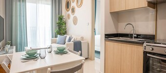 909 - Navitas Damac Hills 2