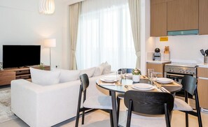 Apartment | 1 bedroom - Cr-bayshore4-606-2br · Homesgetaway- Lavish 2BR in Creek Bayshore 4 (Dubai)