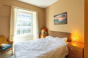 2 chambres, fer et planche à repasser, Wi-Fi, literie fournie