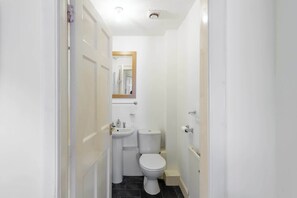 Douche, serviettes fournies