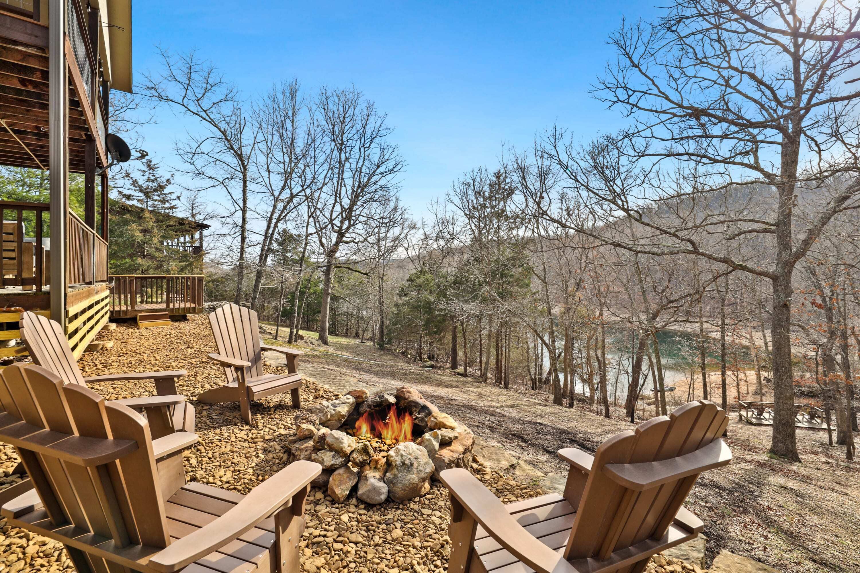 Tomahawk Cove - Beaver Lake - Private Beach