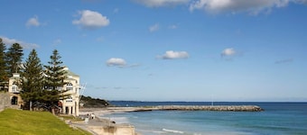 Cottesloe Seaside Bliss