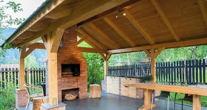 Enjoyable chalet with WiFi in Lunca Bradului