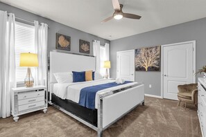 8 habitaciones, tabla de planchar con plancha y cuna de viaje 