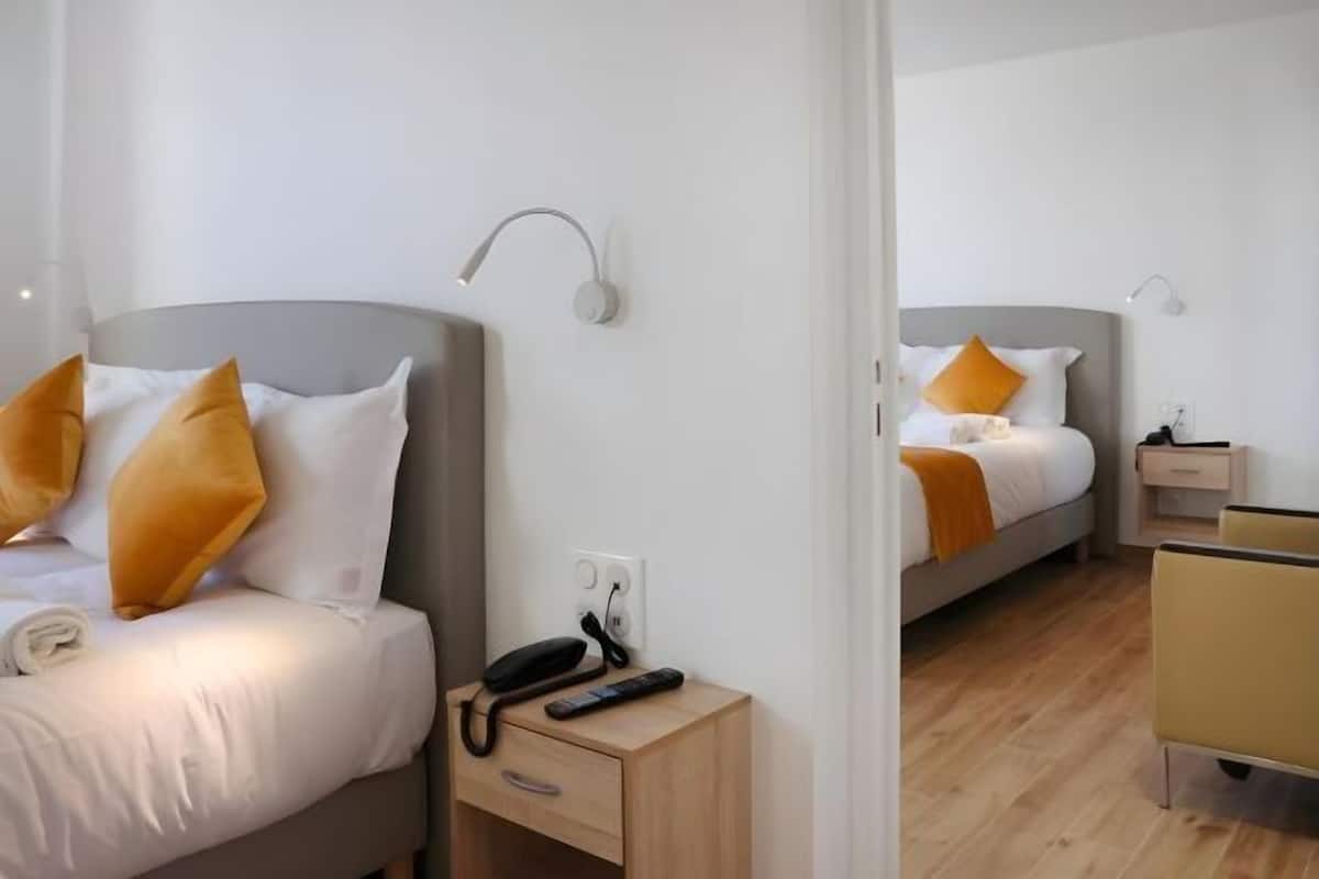 1 bedroom, premium bedding, minibar, in-room safe