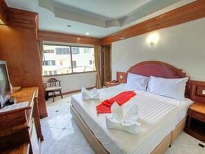 Deluxe Double or Twin Room, 1 King Bed, Balcony, City View | Desk, free WiFi, bed sheets - Phuket suite hotel  (Patong)