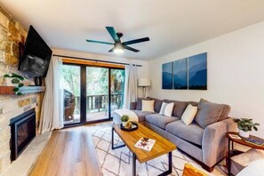 Exterior - Sandstone Neighborhood 2 Bedroom Condo - Along Shuttle Route! (Vail)