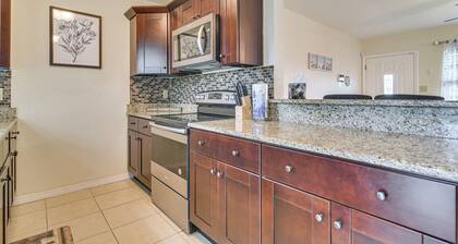 Charming Seminole Home w/ Patio: 6 Mi to Beaches!