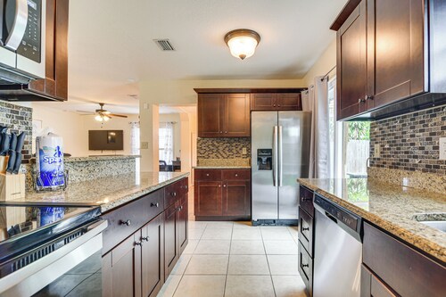 Charming Seminole Home w/ Patio: 6 Mi to Beaches!