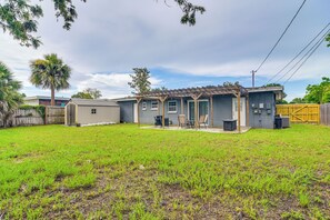 Interior - Charming Seminole Home w/ Patio: 6 Mi to Beaches! (Seminole)