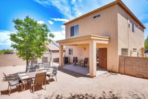 House (5 Bedrooms) | Front of property
