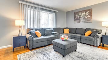 House (4 Bedrooms) | Interior