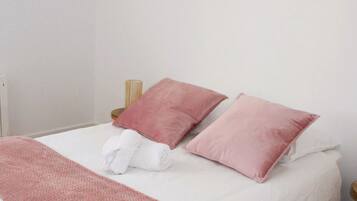 2 chambres, bureau, fer et planche Ă repasser, Wi-Fi gratuit