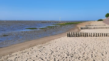 Sun-loungers