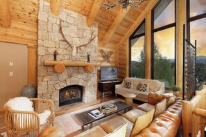 Smart TV, fireplace, computer monitors, printers - Modern Ski Home: Dog Friendly, Fenced Area, Hot Tub, 4 BRs w/ Private Suite (Breckenridge)