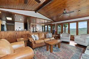 Télévision, cheminée