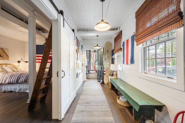 5 bedrooms, internet