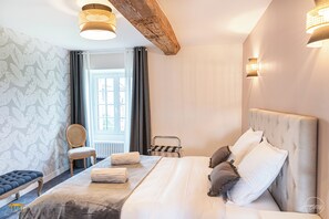 Suite familiar, vistas al parque | Wifi gratis