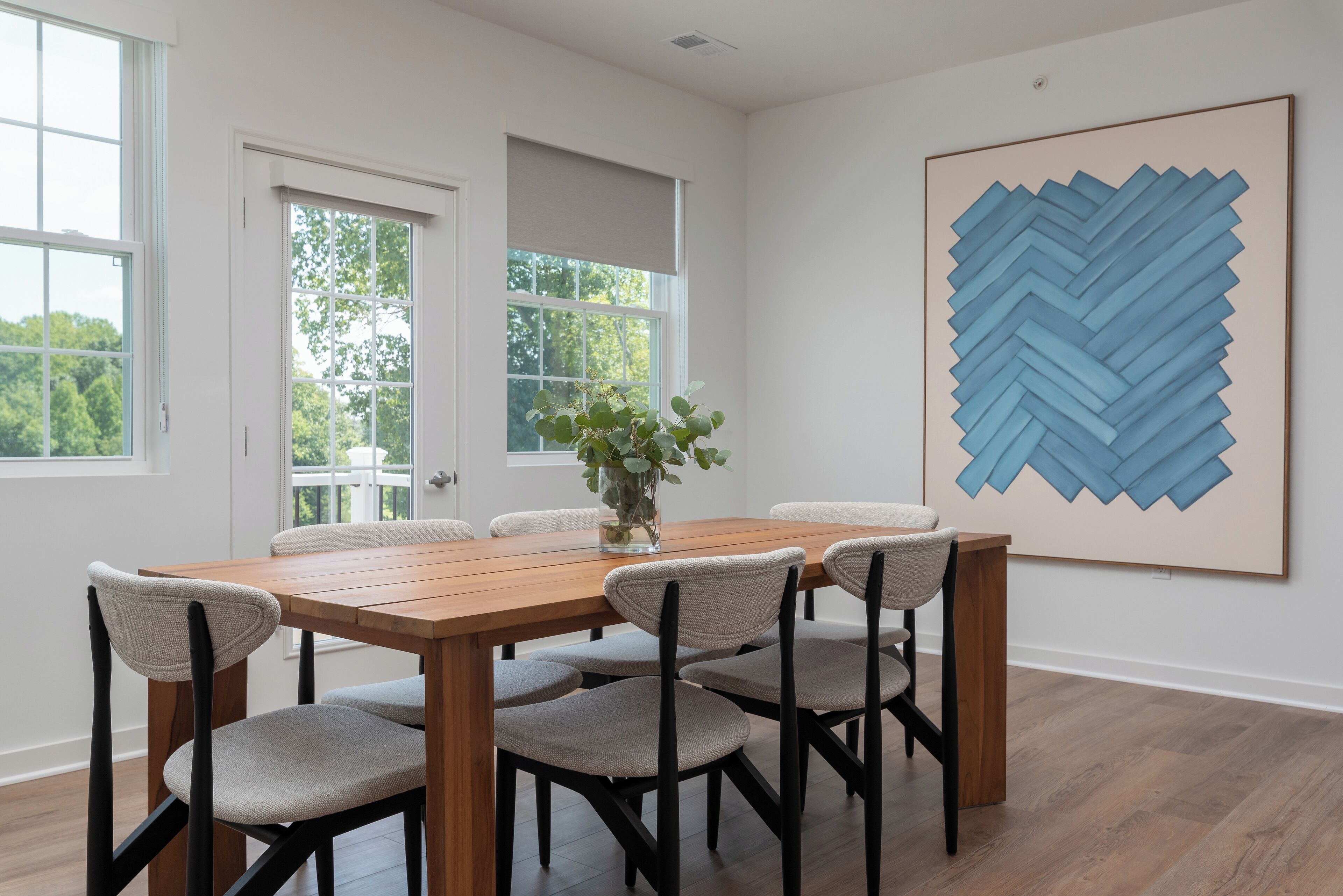 Family Apartment, 2 Bedrooms (Self Check-in with Virtual Front Desk) | In-room dining