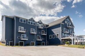 Exterior - Boardwalk Hotel on Lake Anna by Kasa (Louisa)