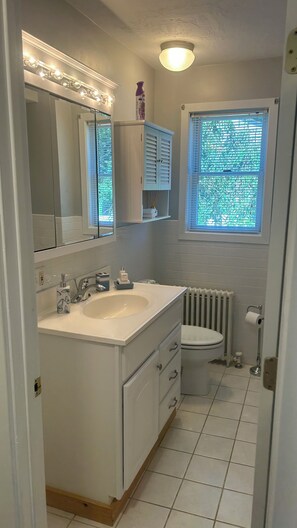 風筒、提供毛巾、番梘、洗頭水