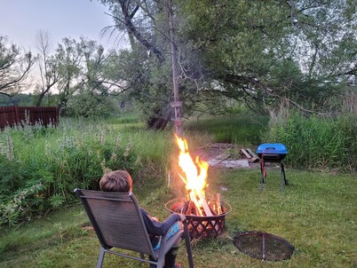 Camp in style with AC/heat, WIFI, on Main Street, 1 block from Joni's beach