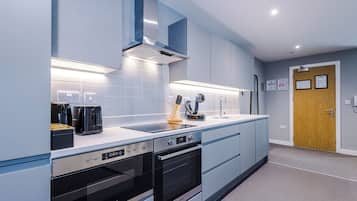 Căn hộ Superior, 2 phòng ngủ, bếp | Bếp riêng | Tủ lạnh, lò vi sóng, lò nướng, bếp nấu