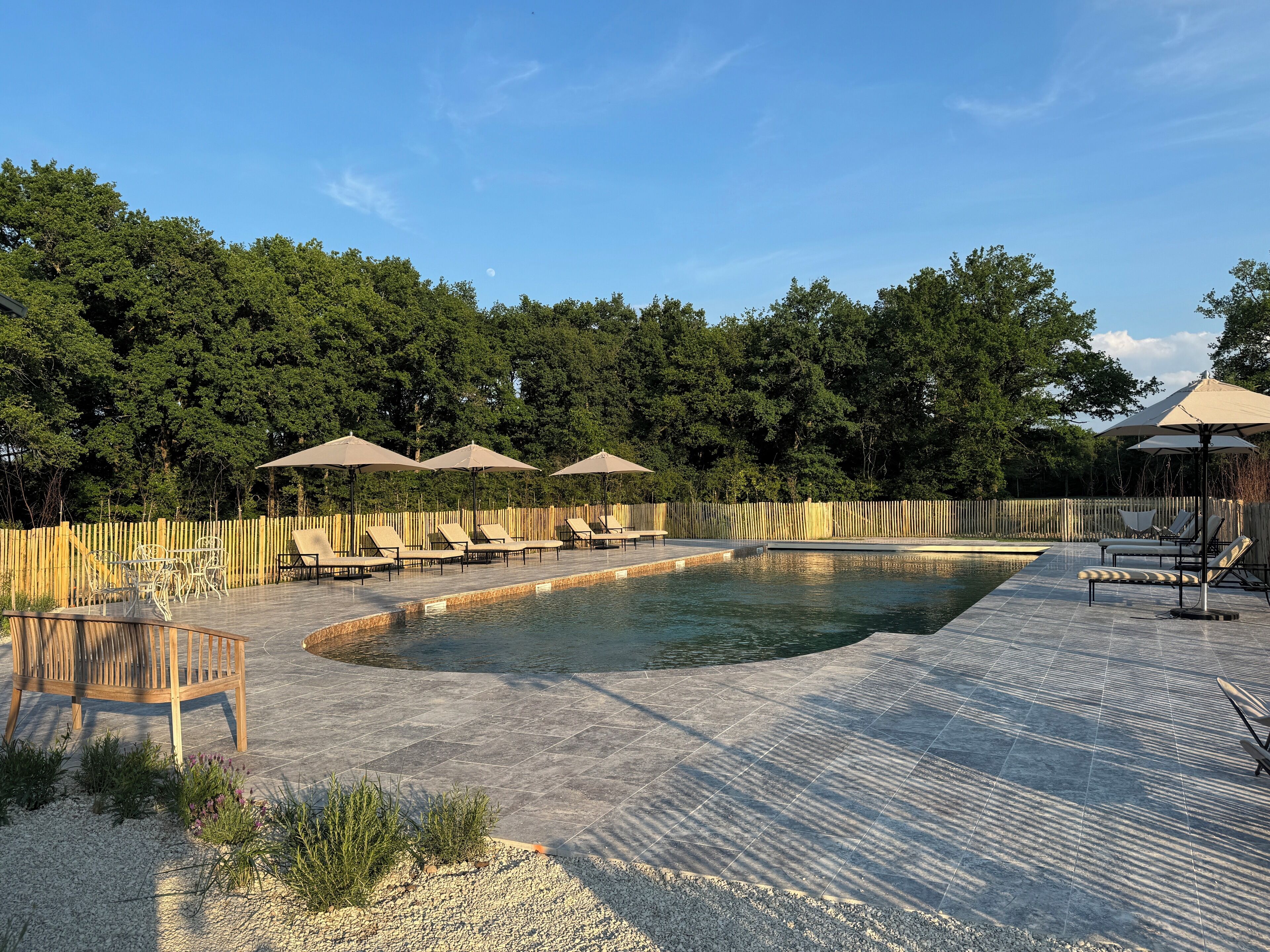 Piscine extérieure (ouverte en saison)