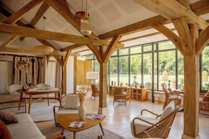 Lobby lounge - Les Hayes en Sologne (Fontaines-en-Sologne)
