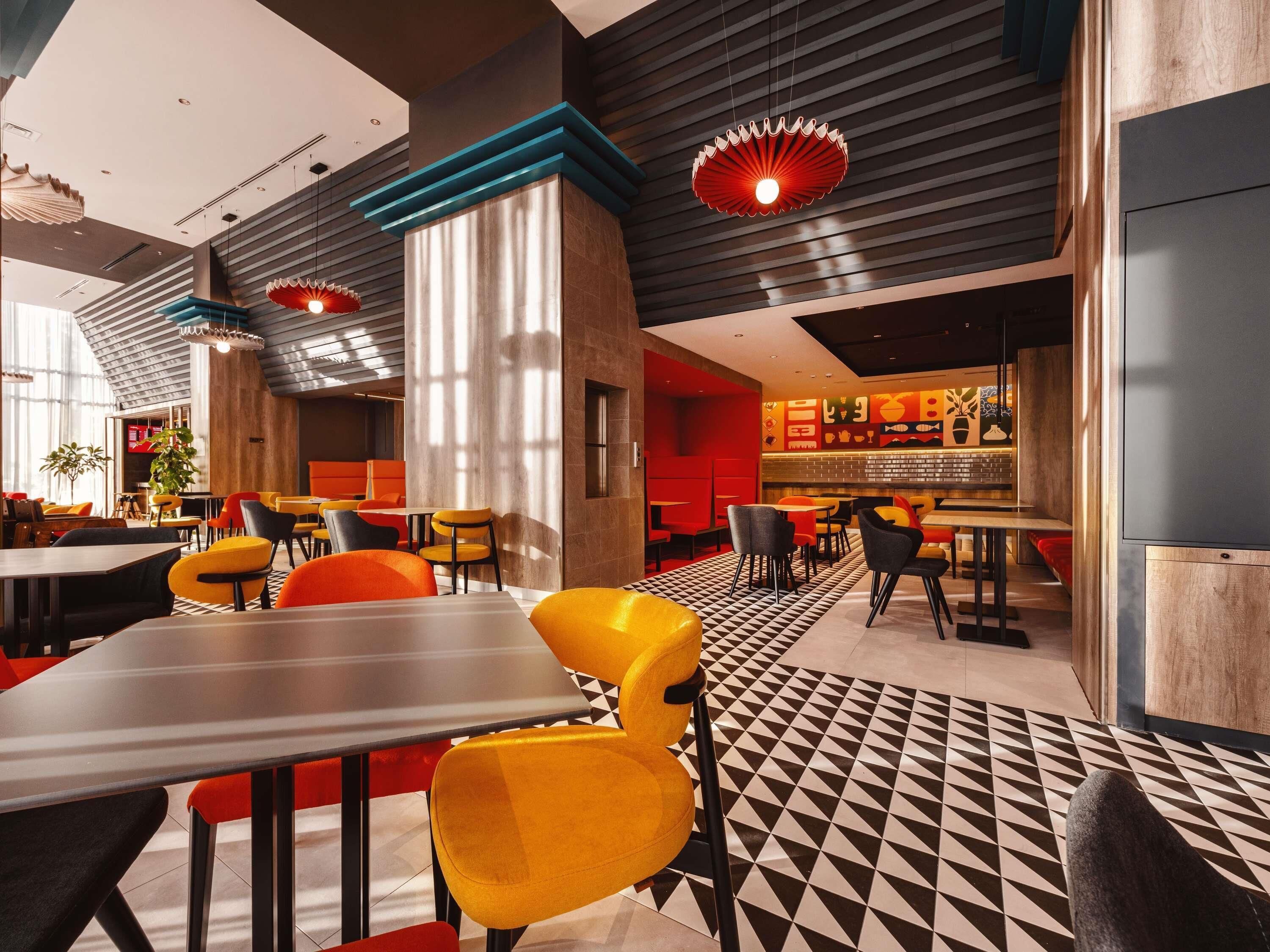 Daily buffet breakfast (GEL 41 per person)