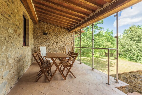House, Hill View | Terrace/patio - Le Casaline Di Sopra Near Massa (Massa Marittima)