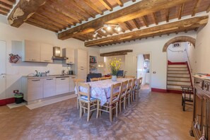 House, Hill View | Private kitchen | Fridge, microwave, oven, dishwasher - Le Casaline Di Sopra Near Massa (Massa Marittima)