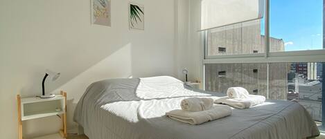 免费 WiFi、床单