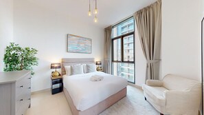 2 habitaciones, tabla de planchar con plancha, wifi y ropa de cama 