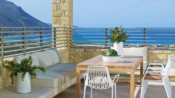 Villa Symphony | Terrace/patio